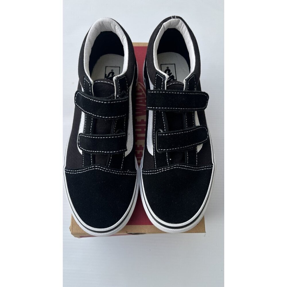 Vans Old Skool V Black / True White  Hook & Loop Sneakers Women’s Size 4.5